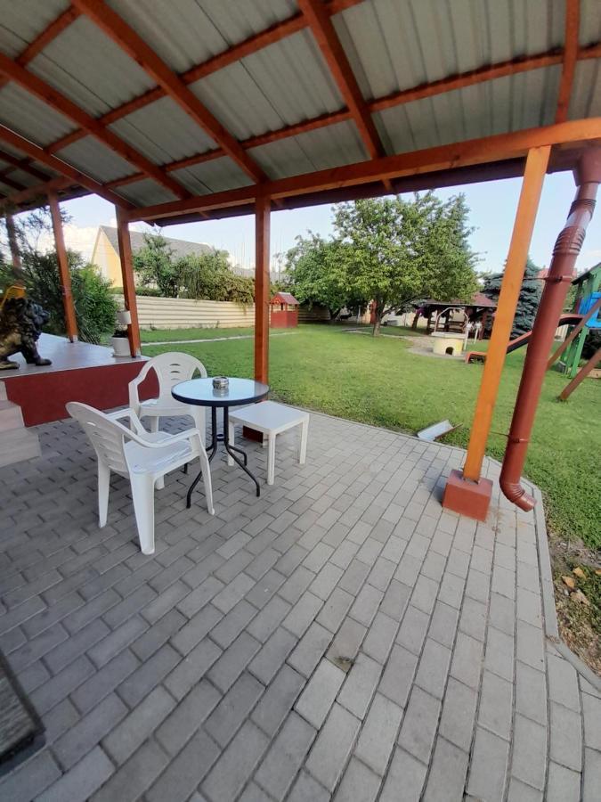 Apartmán Napsugar Vendeghaz Tiszaújváros Exteriér fotografie