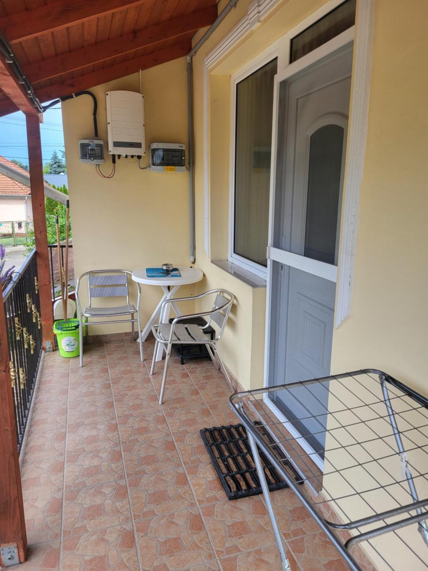 Apartmán Napsugar Vendeghaz Tiszaújváros Pokoj fotografie